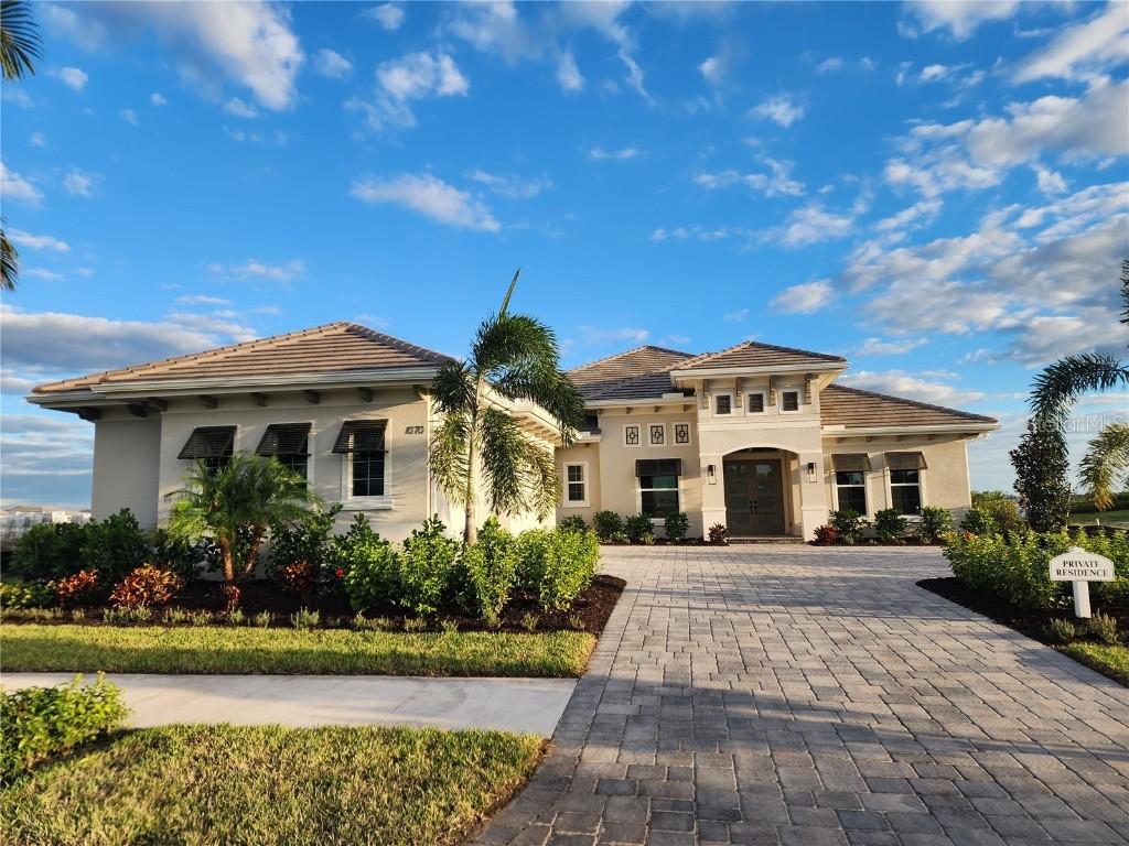 1070 Blue Shell Loop, Sarasota, FL 34240