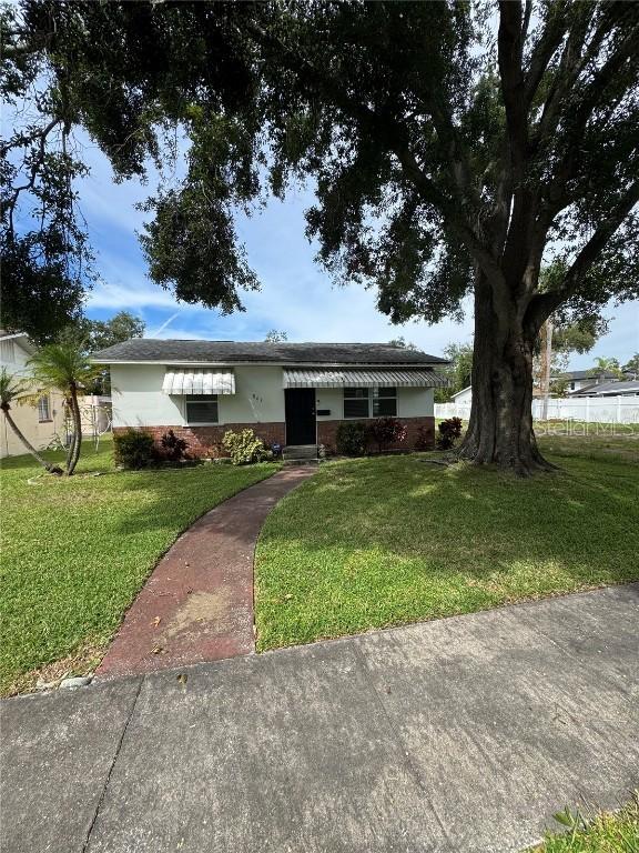 861 45th Ave., St Petersburg, FL 33703