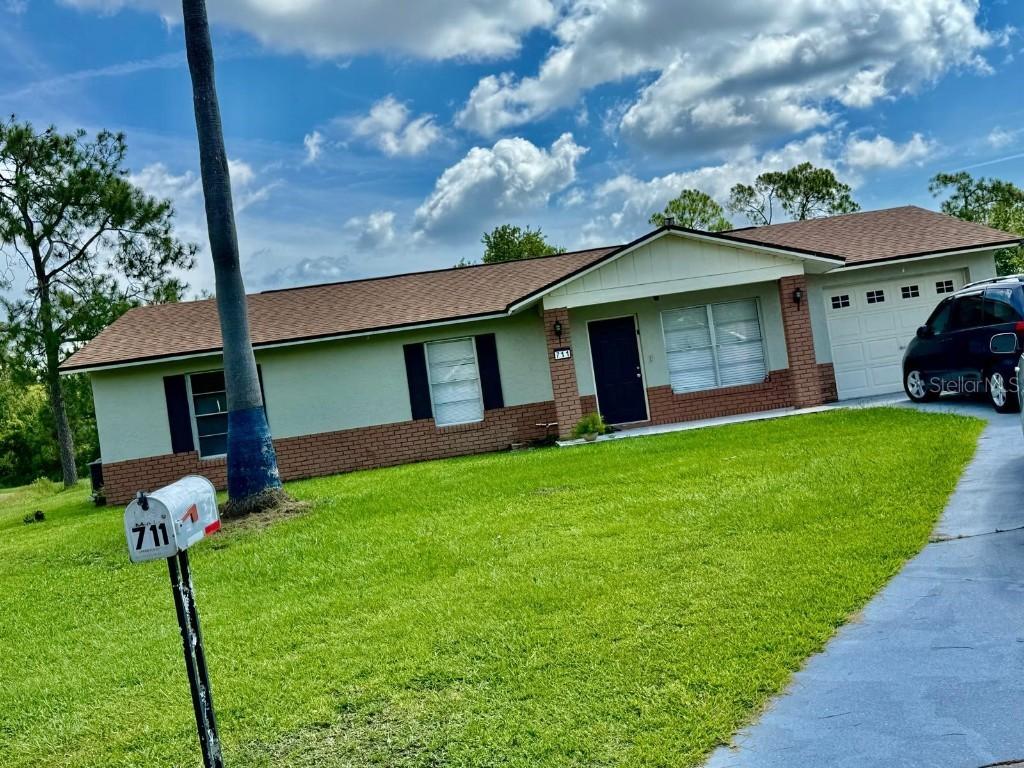 711 Green Ct., Kissimmee, FL 34759