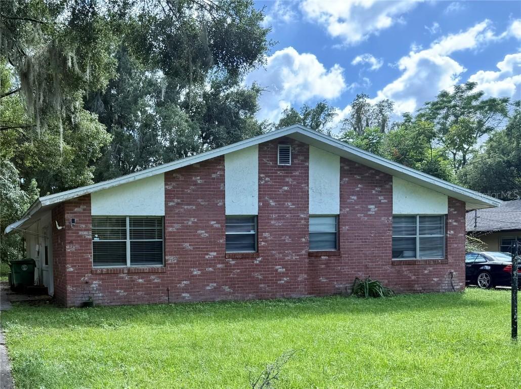 836 E Indiana Ave., Deland, FL 32724