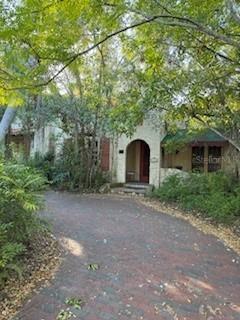 1736 Hawthorne St., Sarasota, FL 34239