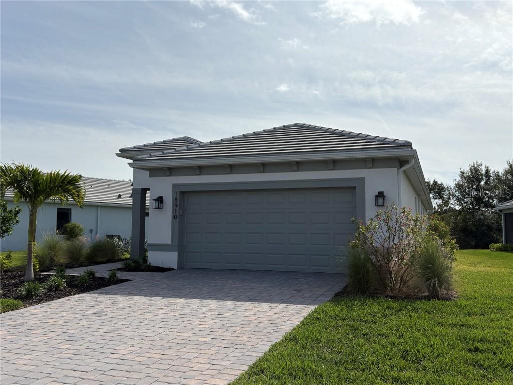 18910 Indian Rock Pl., Lakewood Ranch, FL 34211