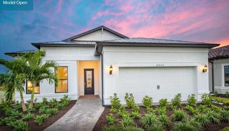 14668 Eagle Branch Dr., Nokomis, FL 34275