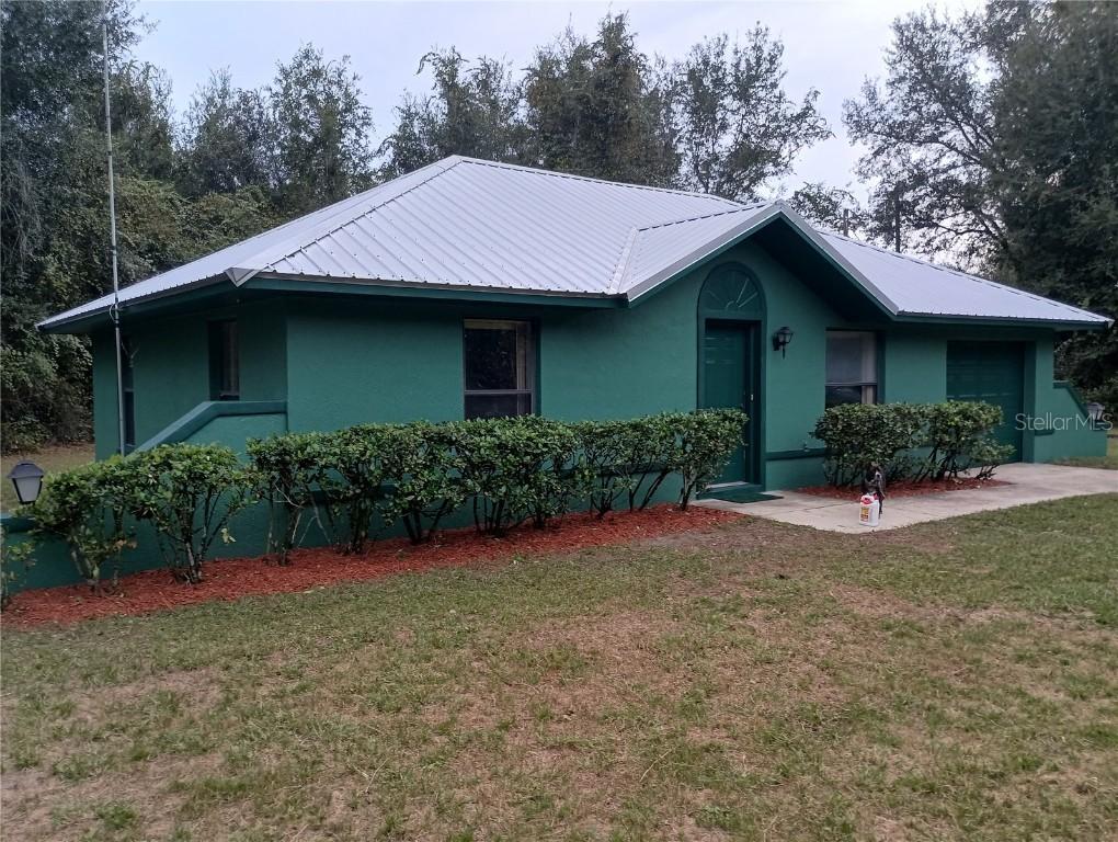 16050 SE 27th Place Rd., Ocklawaha, FL 32179