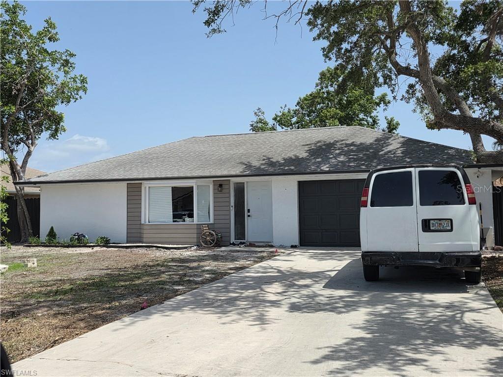 60 Mentor Dr., Naples, FL 34110