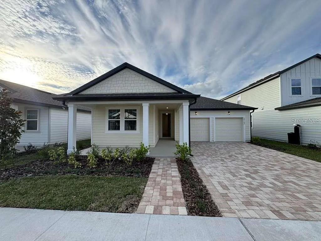 30167 Rustic Mill St., Mount Dora, FL 32757