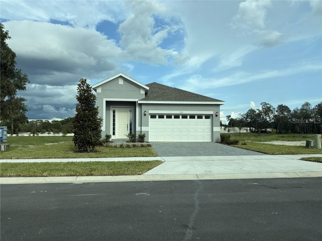 197 Fredrickburg Ave., Orange City, FL 32763