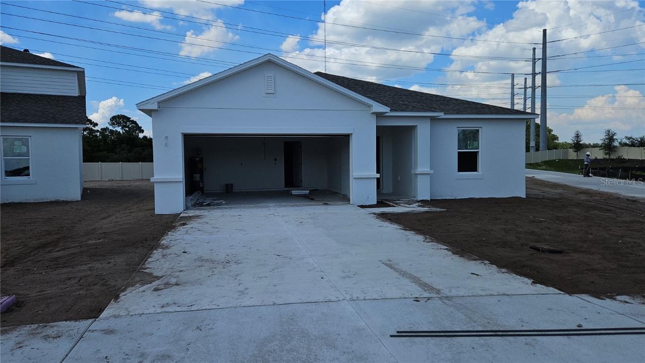 523 Wayland Dr., Haines City, FL 33844