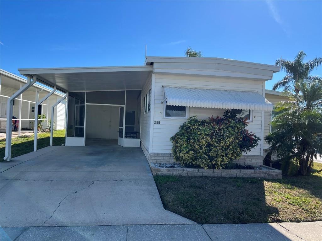 1500 County Road 1 #285, Dunedin, FL 34698