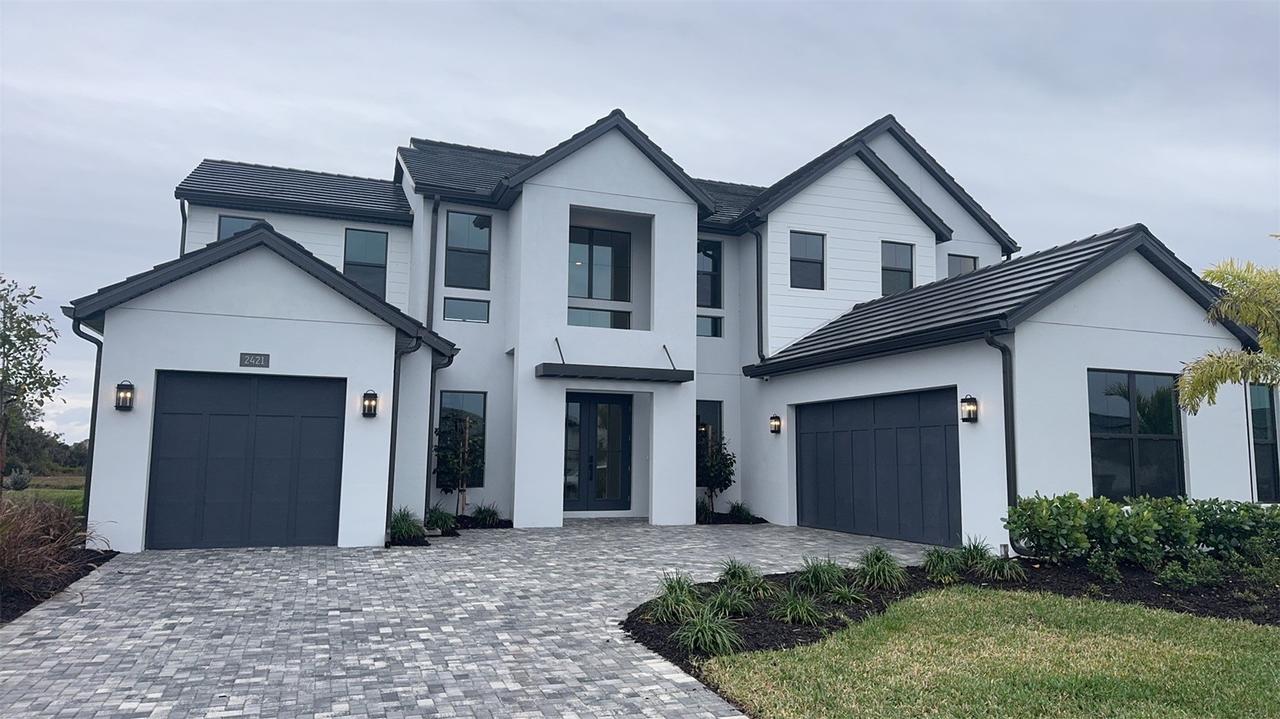 2421 Waterfront Circle, Sarasota, FL 34240