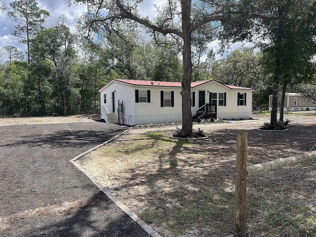 23205 NE 110th Ave., Fort Mc Coy, FL 32134