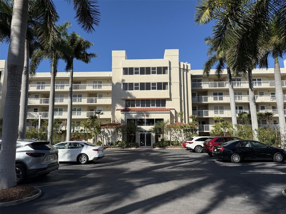 6085 Bahia Del Mar Cir. #565, St Petersburg, FL 33715