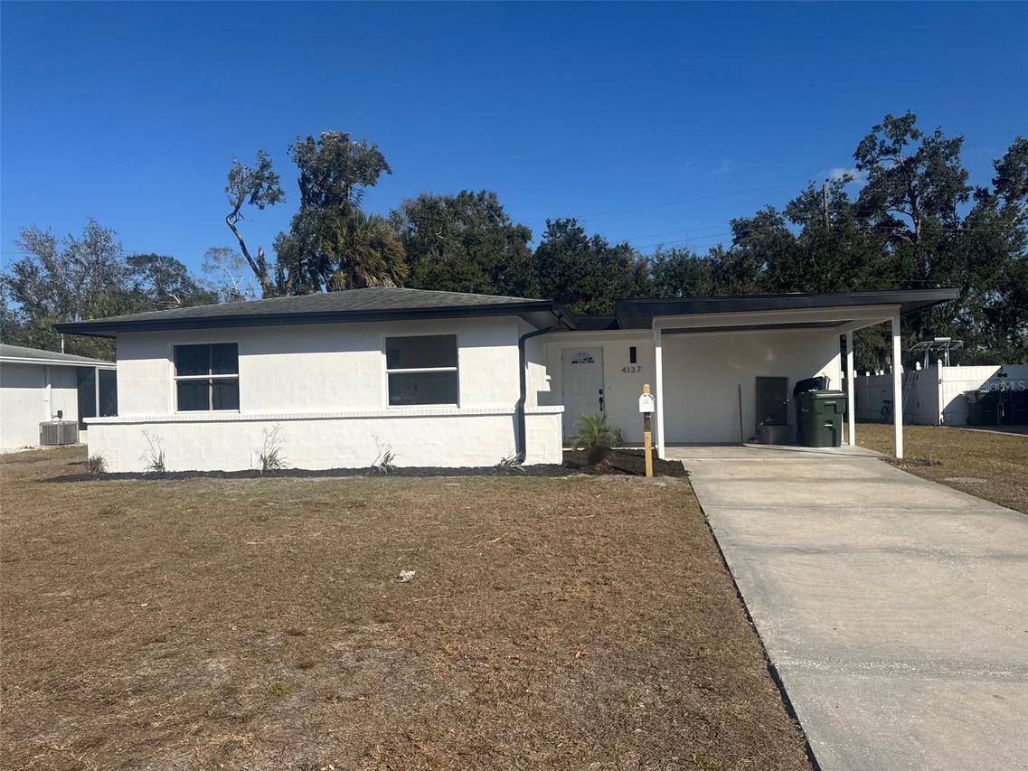 4137 Prudence Dr., Sarasota, FL 34235