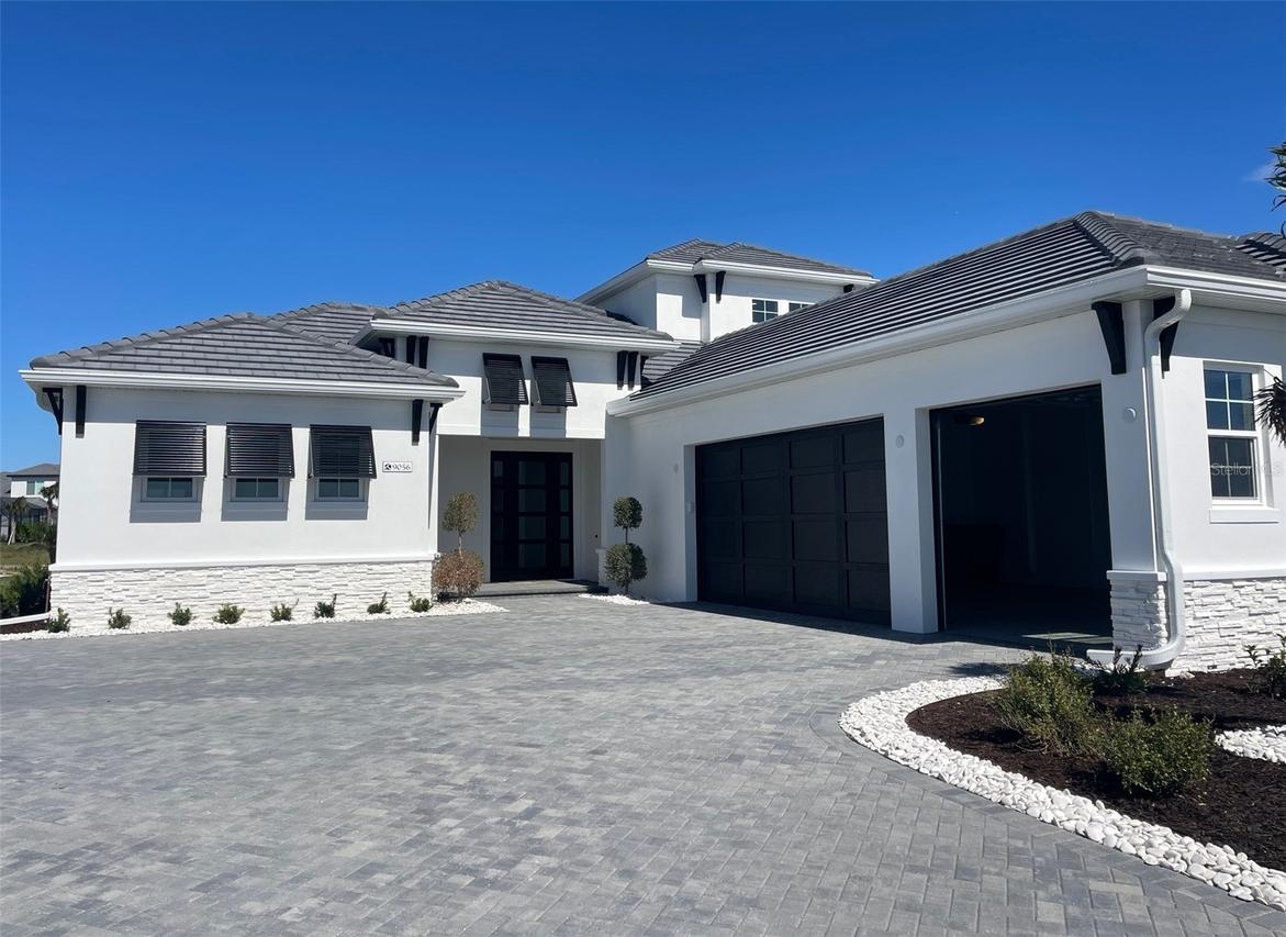 9056 Amber Pen Dr., Sarasota, FL 34240