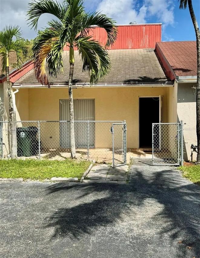 5797 S 37th St., Greenacres, FL 33463