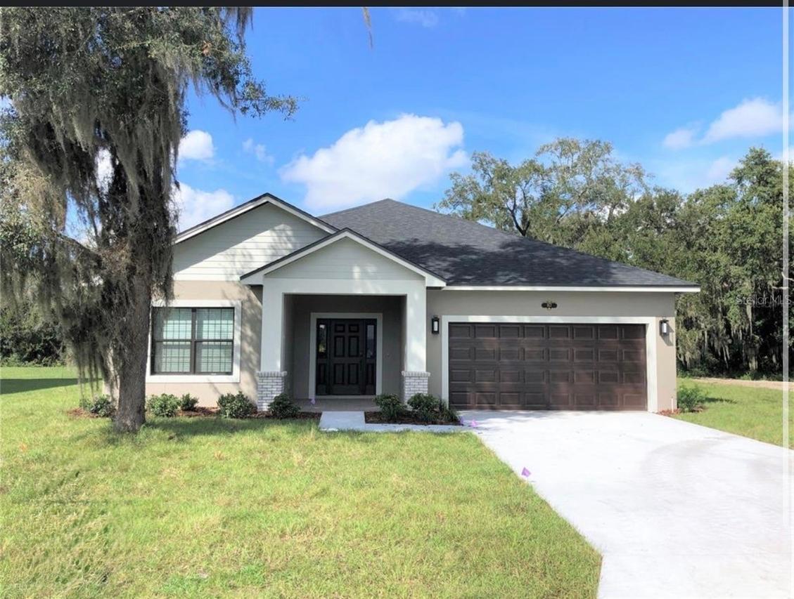 957 Deming Dr., Winter Haven, FL 33880