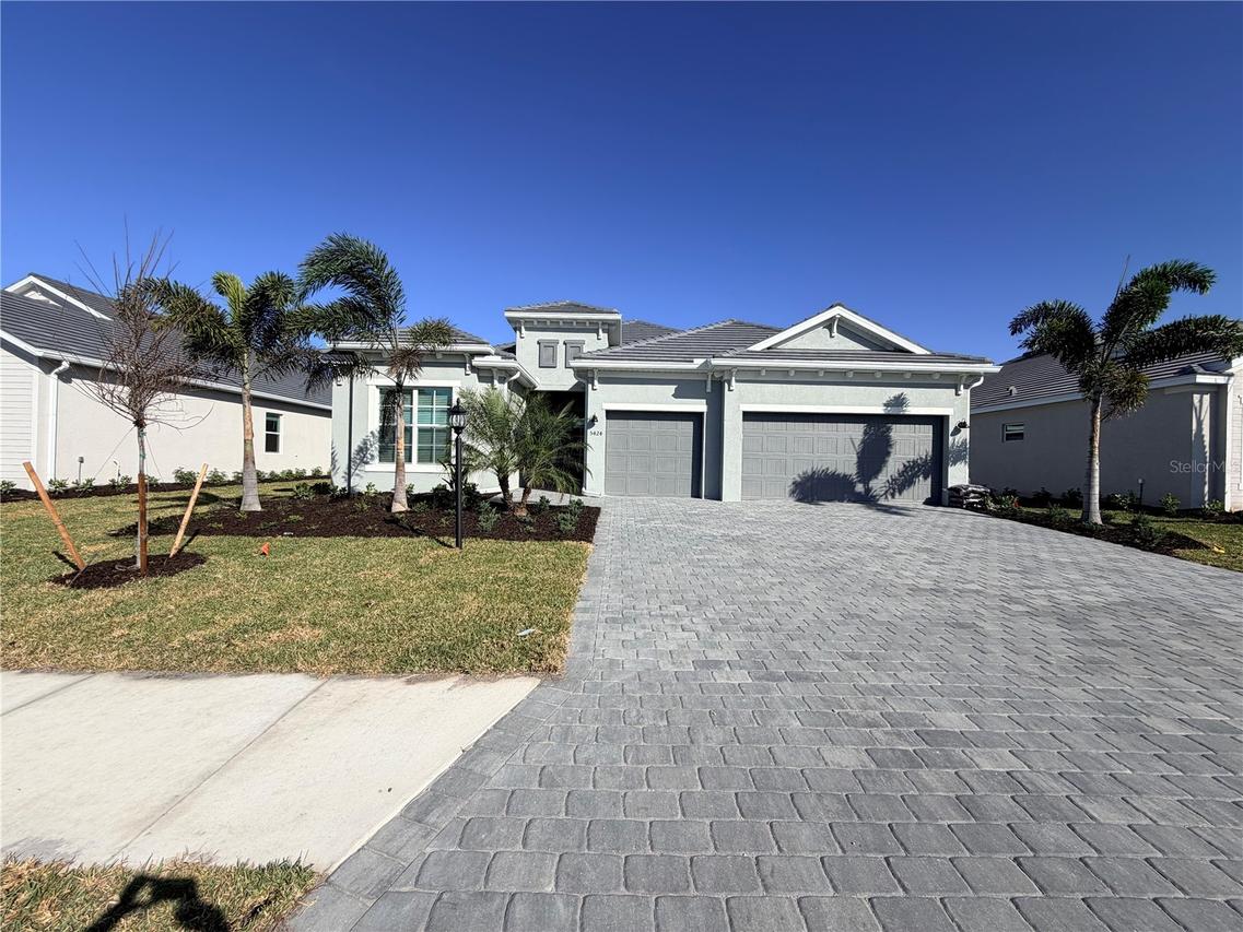 5424 Lightning Whelk Ln., Lakewood Ranch, FL 34211