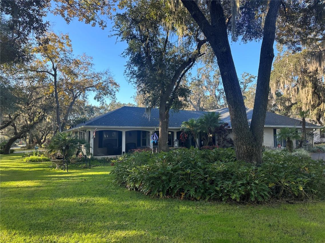 407 Mission Ln., Howey In The Hills, FL 34737