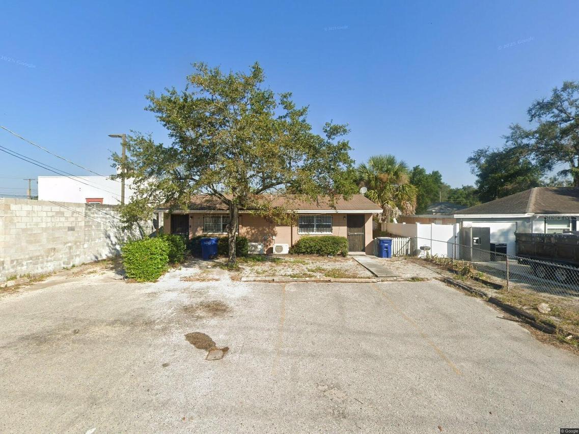 906 E 108th Ave., Tampa, FL 33612