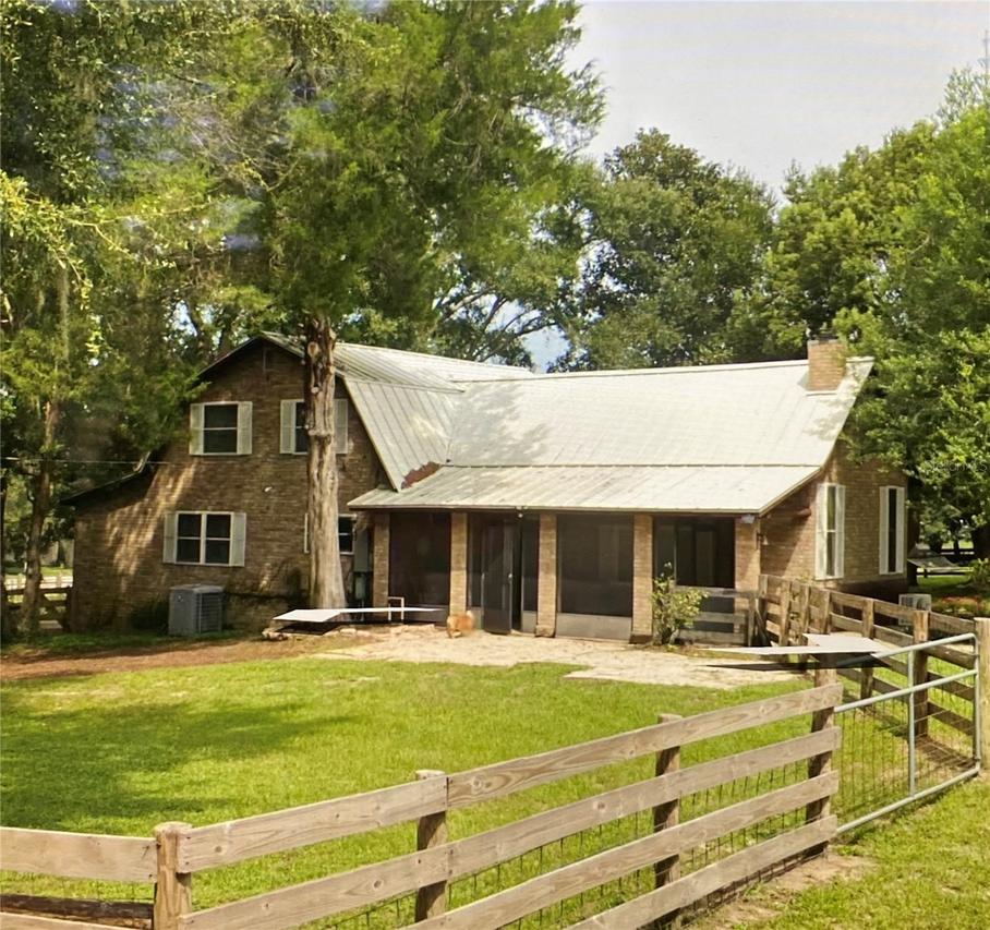 24625 Ward Way, Eustis, FL 32736