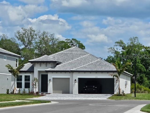 7590 Seahawk Ave., Sarasota, FL 34241