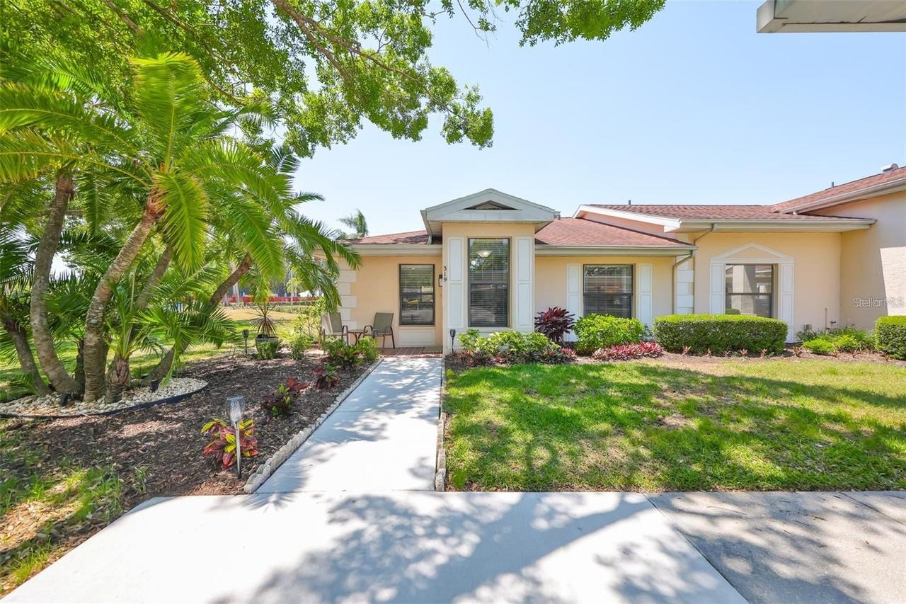 319 Kelsey Way #1, Sun City Center, FL 33573