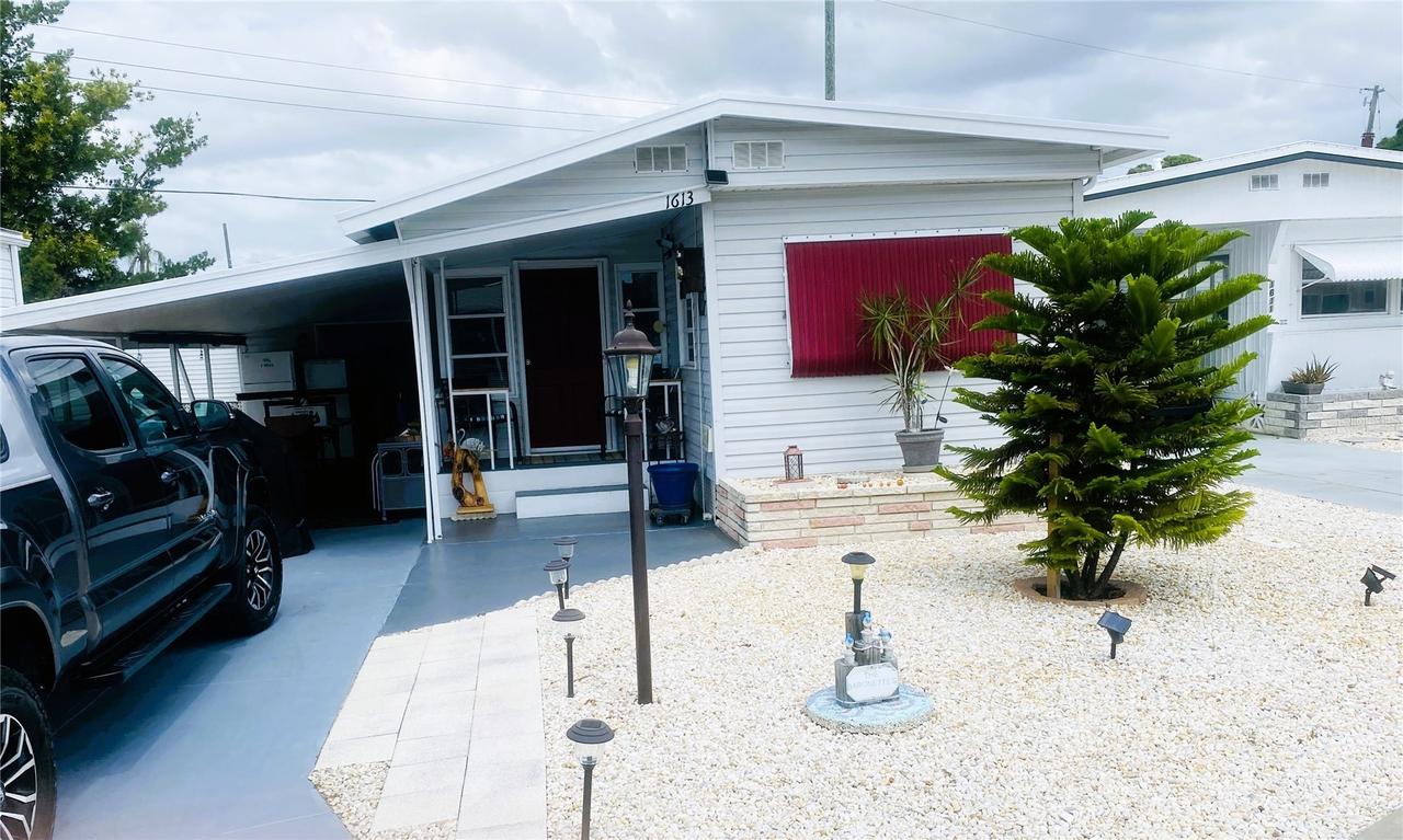 1613 Illinois Ave., Bradenton, FL 34207