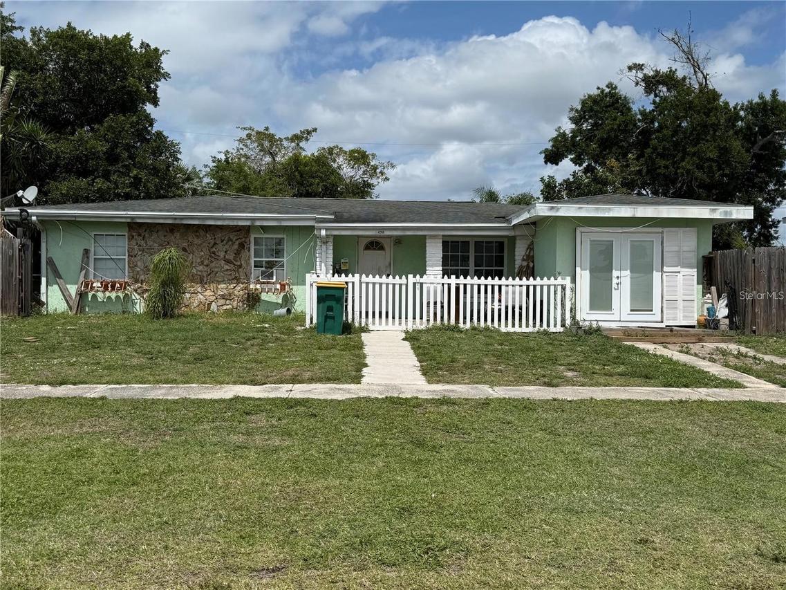4268 Conway Blvd., Port Charlotte, FL 33952