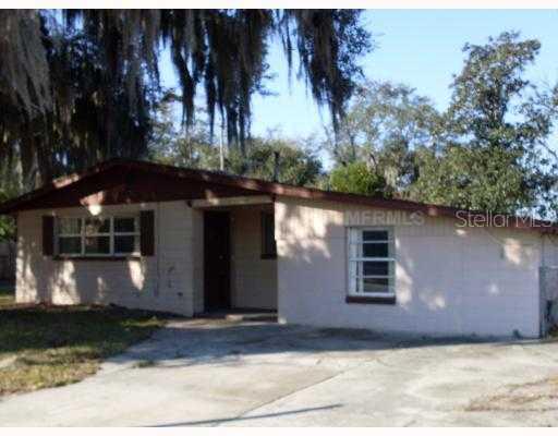 218 Dennis Ave., Winter Haven, FL 33880