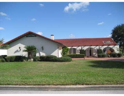 531 Clubhouse Dr., Lake Wales, FL 33898