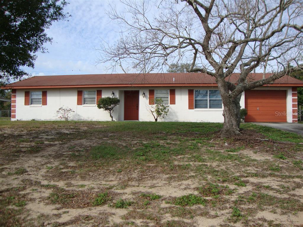 827 Brentwood Dr., Lake Wales, FL 33898