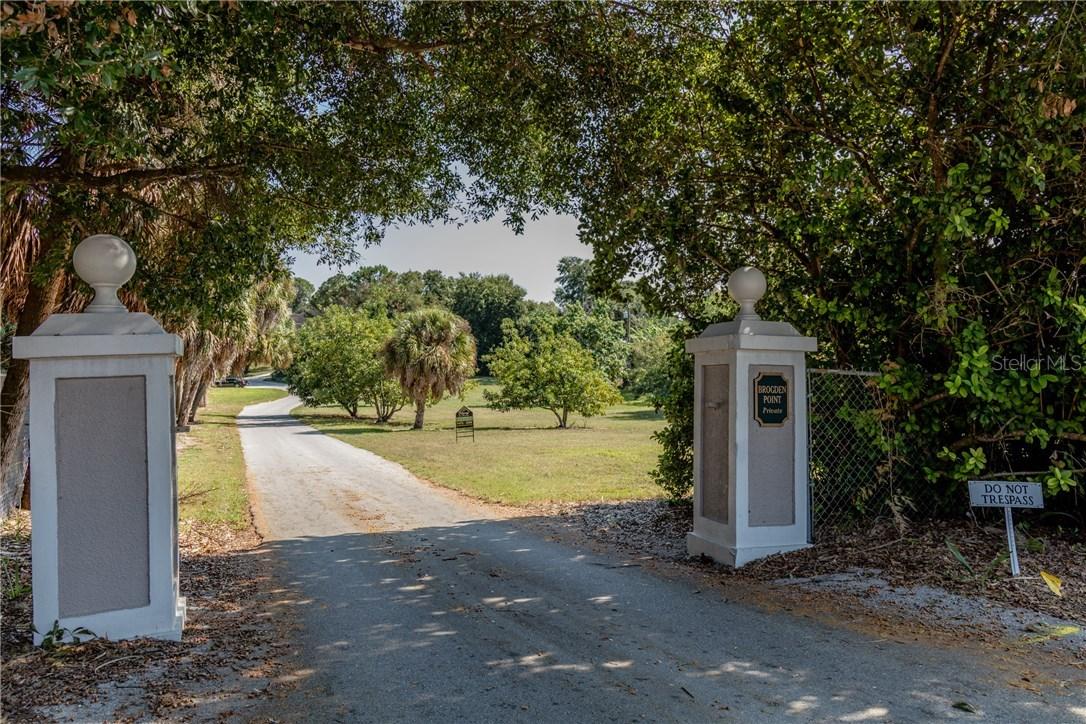 8th St., Winter Haven, FL 33880