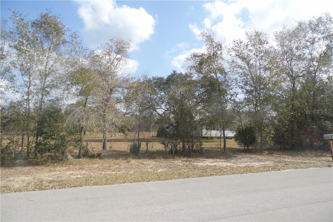 3906 Rolling Hills Ct., Lake Wales, FL 33898