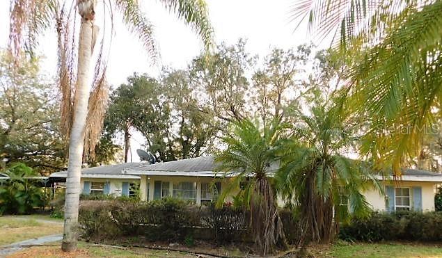 9148 Oakwood Dr., Lake Wales, FL 33898