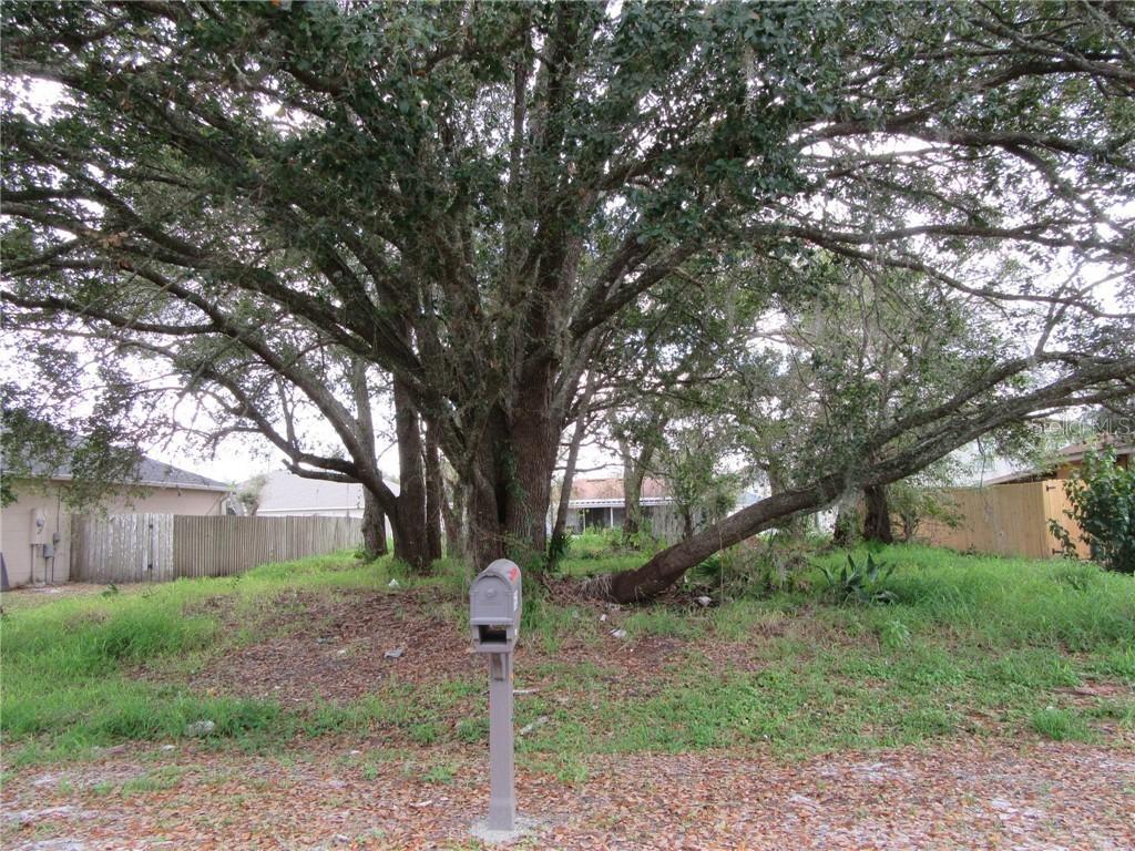 561 Dove Ct., Poinciana, FL 34759