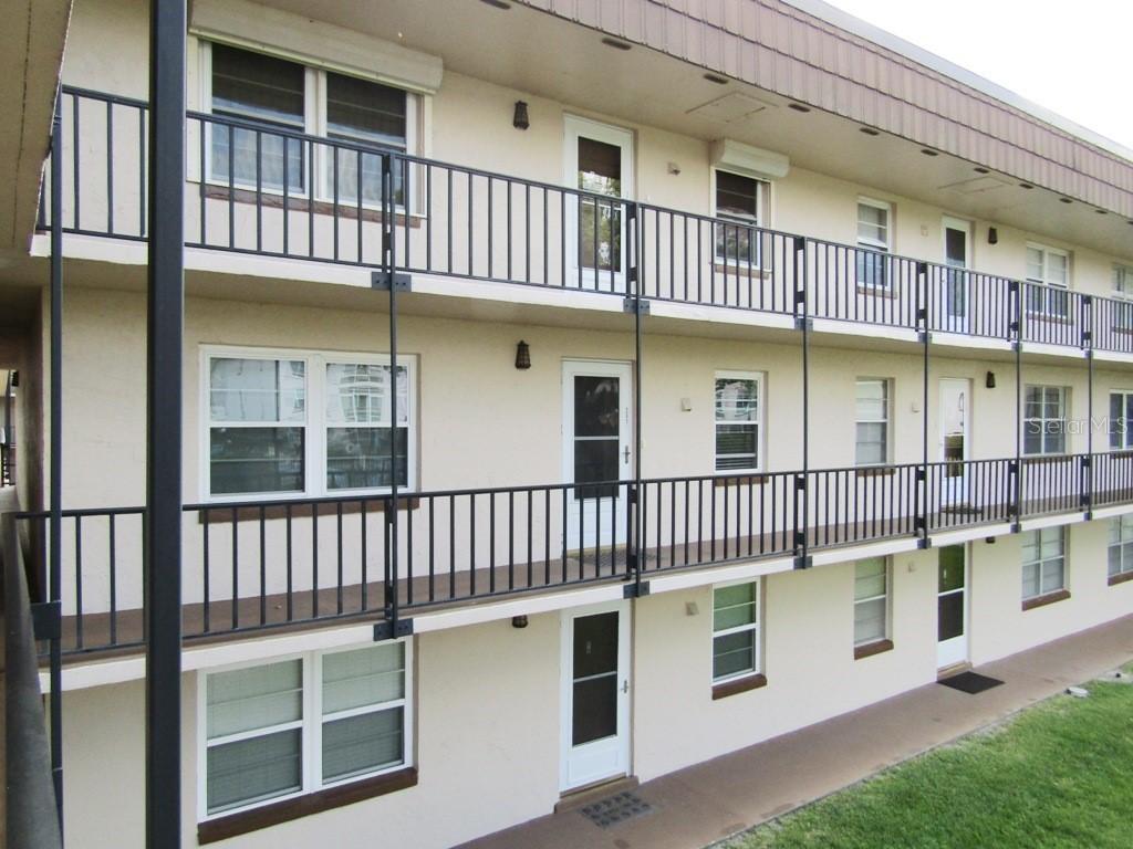 333 Lake Howard Dr. #201C, Winter Haven, FL 33880