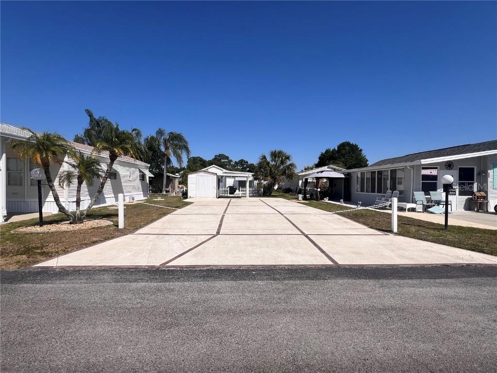 204 Big Pine Ave., Frostproof, FL 33843