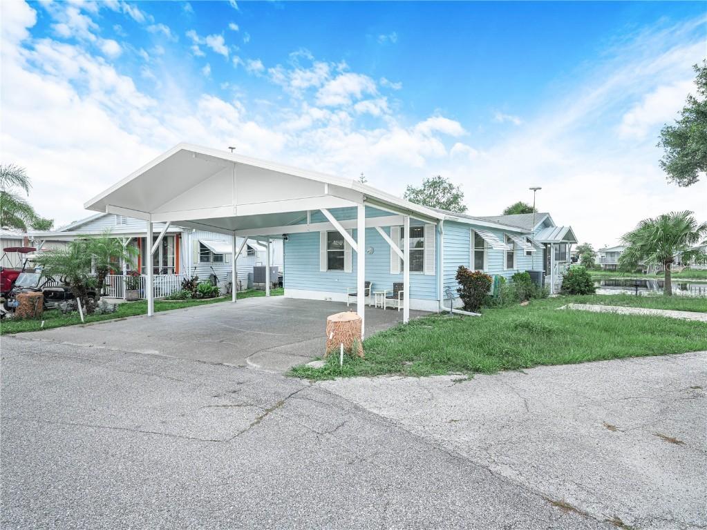 17 Red Quill Cir., Lake Wales, FL 33898