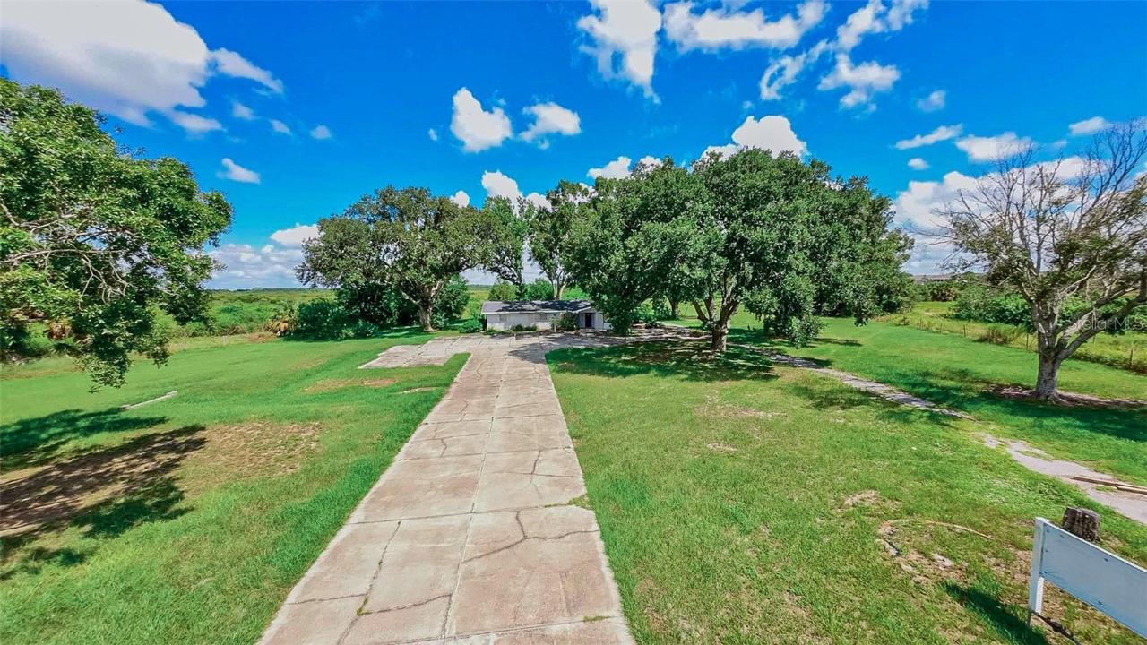 1030 Chalet Suzanne Rd., Lake Wales, FL 33859