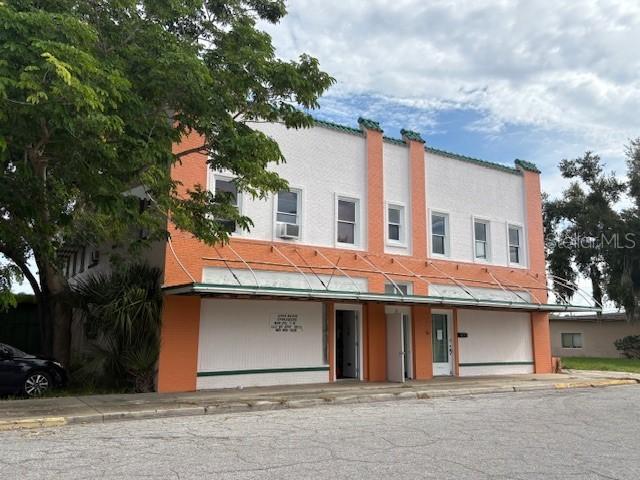 38 W Orange Ave., Lake Wales, FL 33853