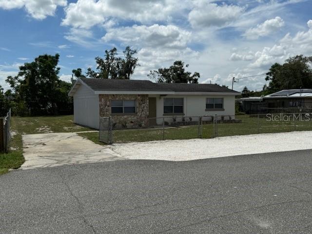 239 Tyler St., Lake Wales, FL 33859