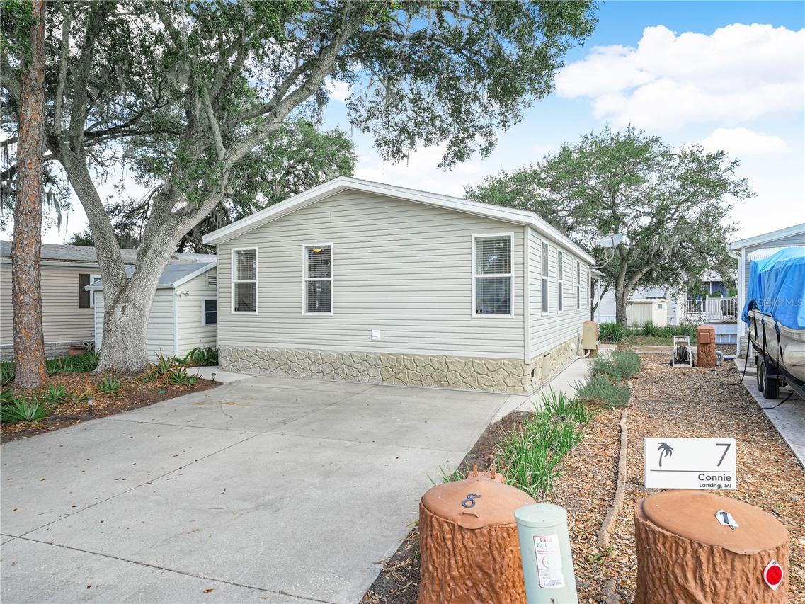 8 Night Owl Cir., Lake Wales, FL 33898