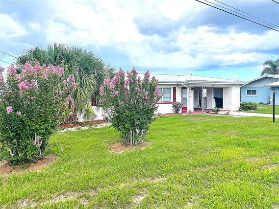 New Homes For Sale This Week That Attend Frostproof Middle/Senior High School: October 31st to November 6th