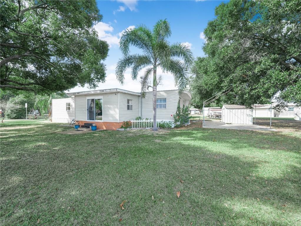 319 1st Ave., Lake Wales, FL 33859