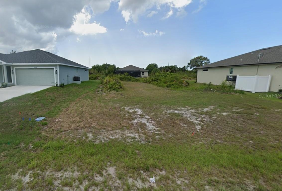 201 Baytree Dr., Rotonda West, FL 33947