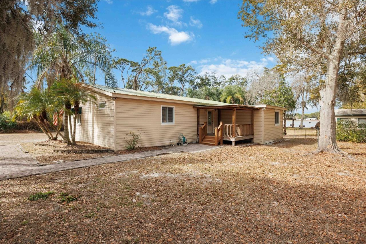 162 Hillside Dr., Lake Placid, FL 33852