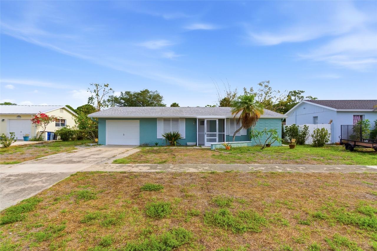 1032 Winsome Rd., North Fort Myers, FL 33903