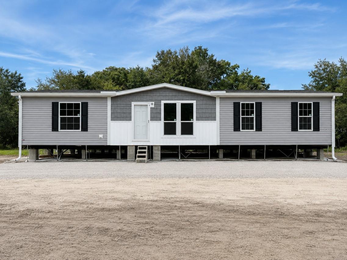 19520 NW 260th St., Okeechobee, FL 34972