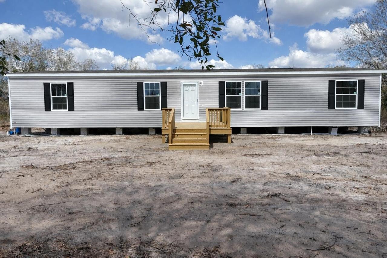 19629 NW 300th St., Okeechobee, FL 34972