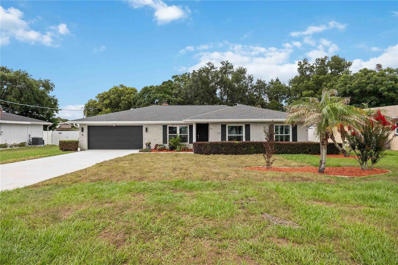 81 Duval Rd., Winter Haven, FL 33884